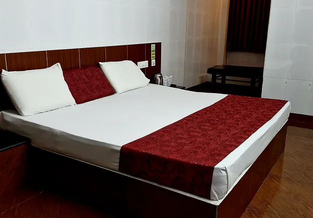 AC Rooms at Sathya Garden Resort Mettupalayam
